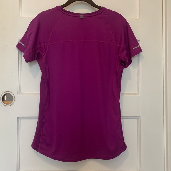 Nike Dri-Fit Miler Purple T-shirt - Picture 3 of 16